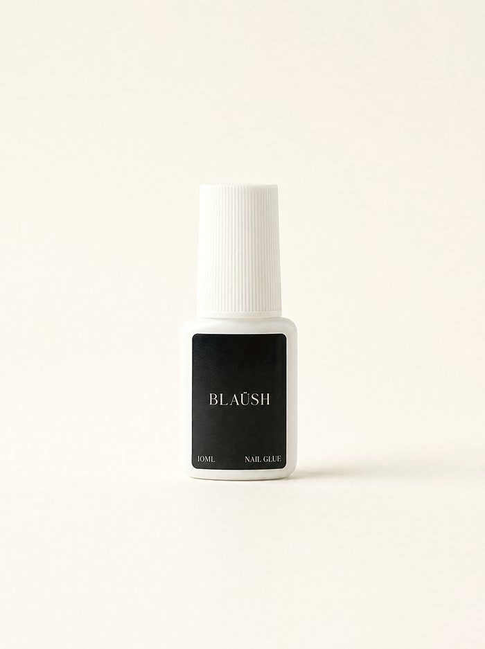 BLAÜSH Pinceau — brush-on nail glue, 10 ml bottle